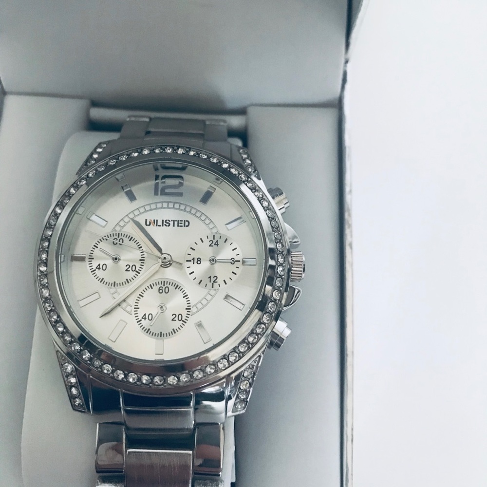 Kenneth Cole Unisex Watch!